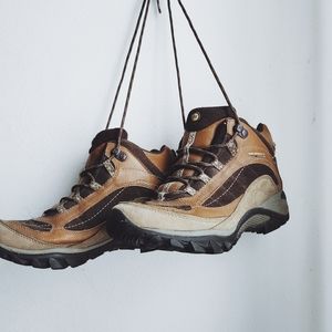 SOLD Merrell waterproof hiking ankle boots